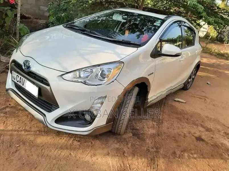 Toyota Aqua 2015