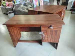 New 4*2 Ft Melamine Office Table