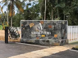 මාතර ලැබීම නව රෝහල ඉදිරියෙන් නේවාසික බිම් කොටස්