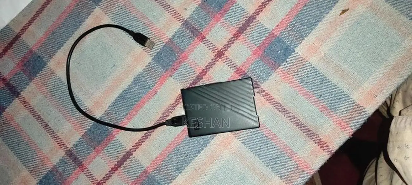 WD My passport 2TB Portable Hard Drive