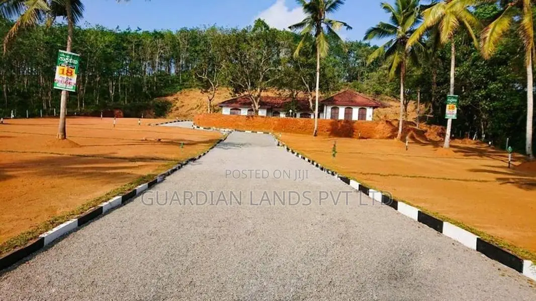 Land for Sale Padukka