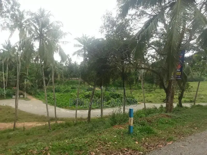 land for sale in Habaraduwa