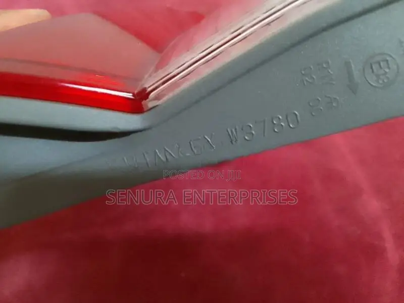 Honda C-RV Dicky Garnish Light RH