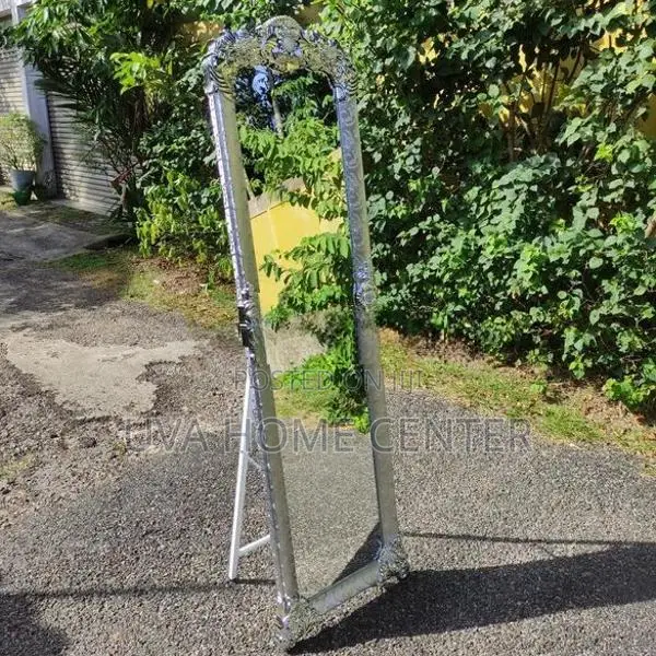 GL Mirror Stand