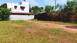 Land in Kiribathgoda Makola
