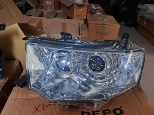 Mitsubishi Montero Sport Head Lamp L R