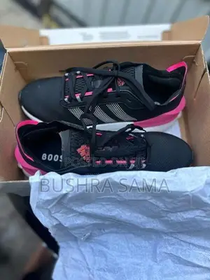Adidas Avryn Shoes