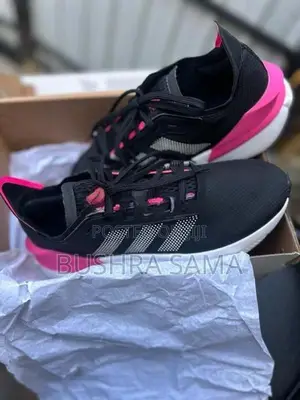 Adidas Avryn Shoes
