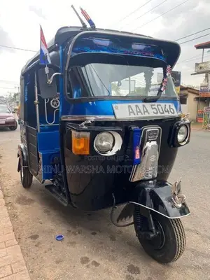 Bajaj RE 4 Stroke 2012