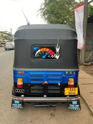 Bajaj RE 4 Stroke 2012