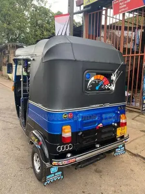 Bajaj RE 4 Stroke 2012