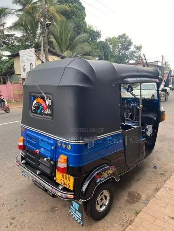 Bajaj RE 4 Stroke 2012
