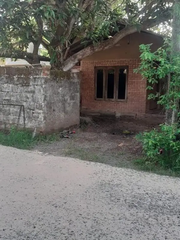 House with Land for Sale in Kotugoda, Seeduwa