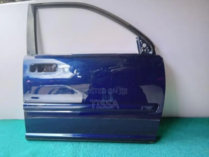 Nissan X Trail T30 Front Door Panel