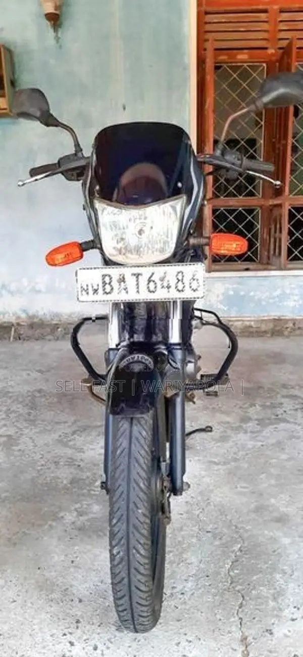Bajaj Platina 2013
