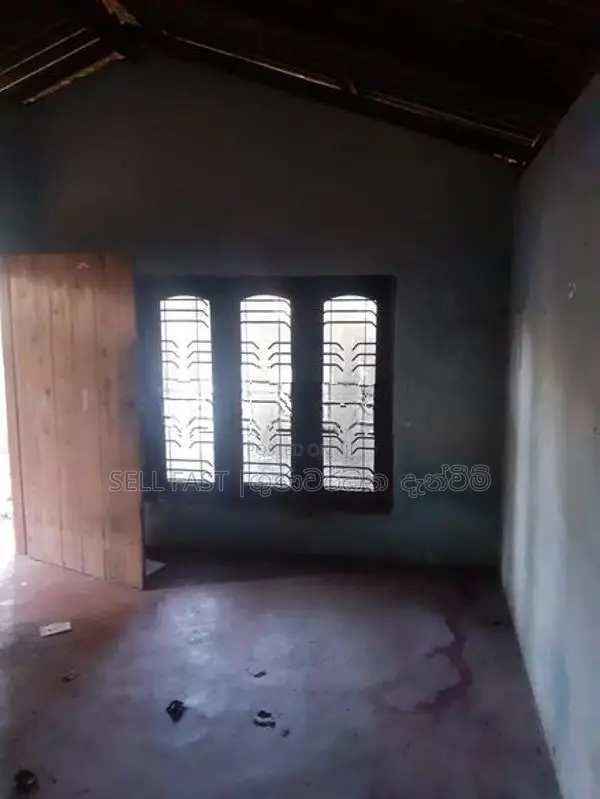 House with Land for Sale in Kotugoda, Seeduwa
