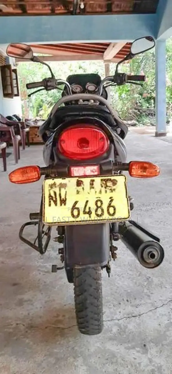 Bajaj Platina 2013