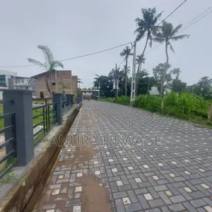 අතුරුගිරිය අධිවේගී මාර්ගයට ආසන්නව ඉඩමක් විකිණීමට ඇත (ID : AT109S)