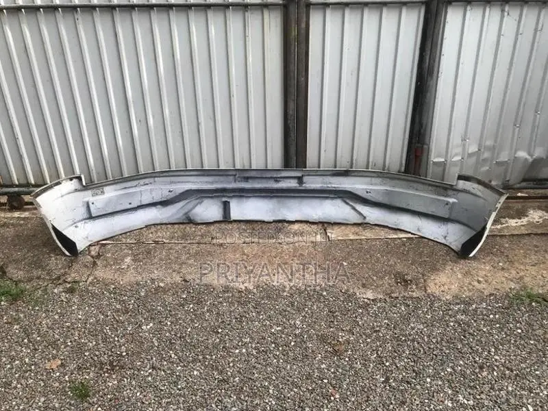 Toyota Land Cruiser Sahara V8 Front Buffer Body Kit