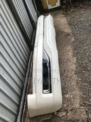 Toyota Land Cruiser Sahara V8 Front Buffer Body Kit