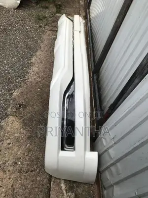 Toyota Land Cruiser Sahara V8 Front Buffer Body Kit
