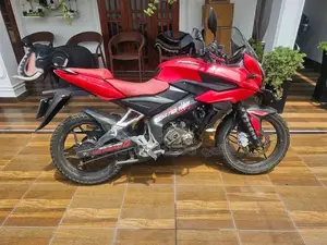 Bajaj Pulsar 150 2015