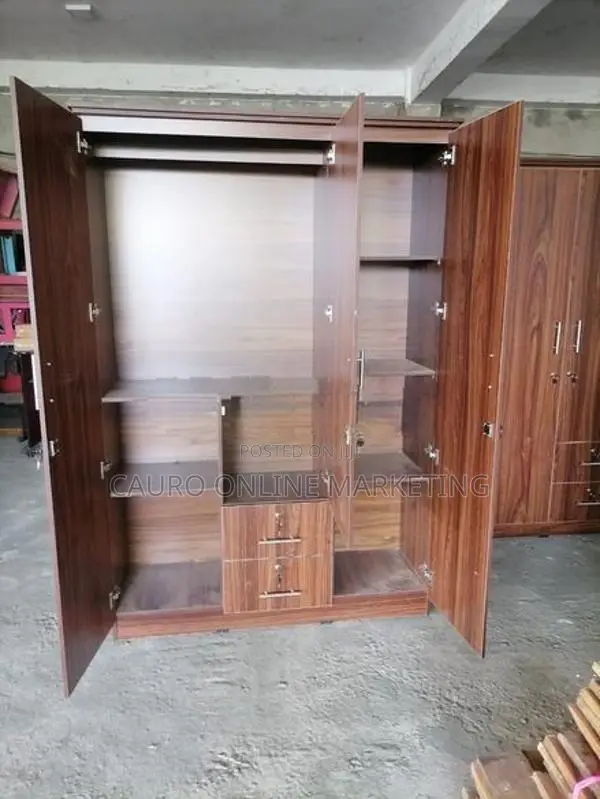 New Melamine Cupboard 71" X 47" Wardrobe 3 Door