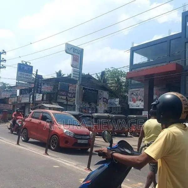 Land for Sale facing Athurugiriya Main Road ( ID : AT175 )