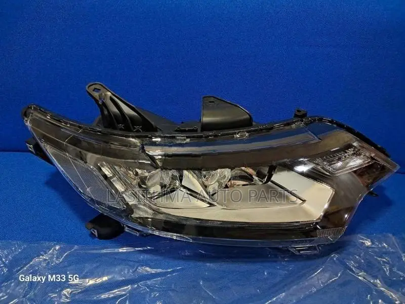 Mitsubishi Outlander 2018 Head Lamp
