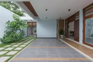 Elegant Designed Luxury Three Story House For Sale In Kesbewa
