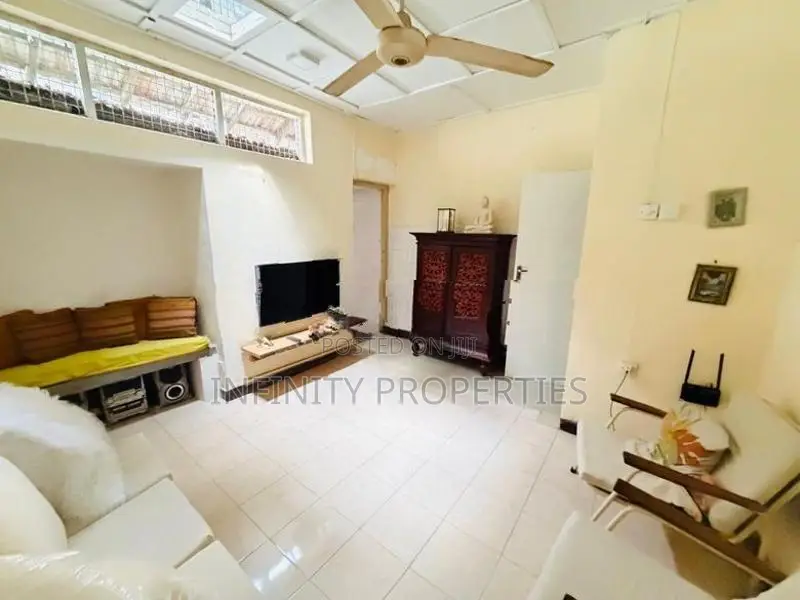 (ARN48) 33 P Land with 03 Houses Sale at Angampitiya Road, Ethulkotte