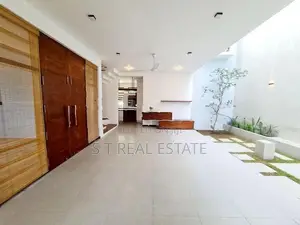 Elegant Designed Luxury Three Story House For Sale In Kesbewa