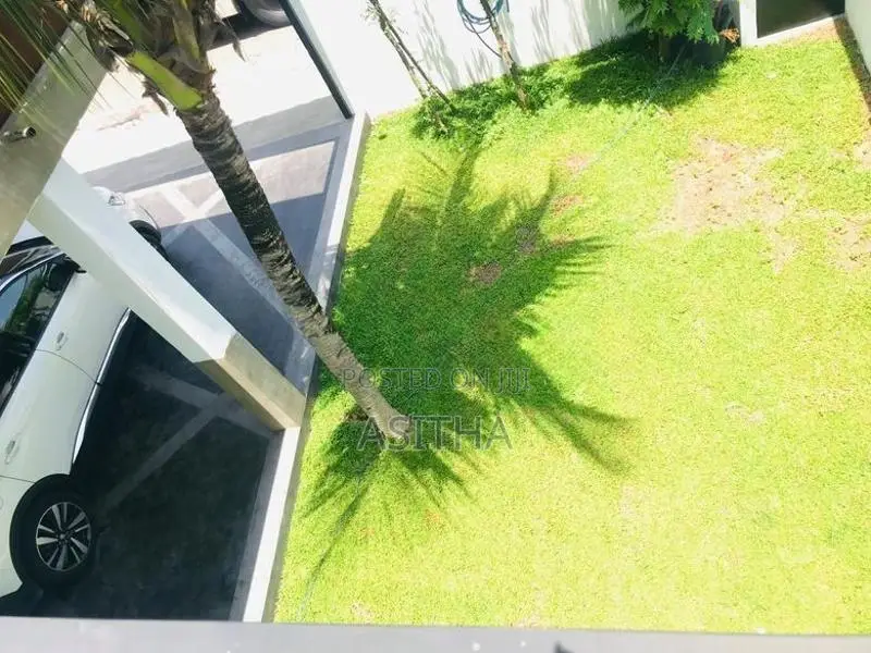 අනර්ග දෙමහල් නිවසක් පිළියන්දල