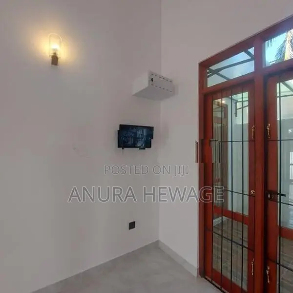 4 bedroom, luxury house sale, Athurugiriya, near 697 bus route. (AT149