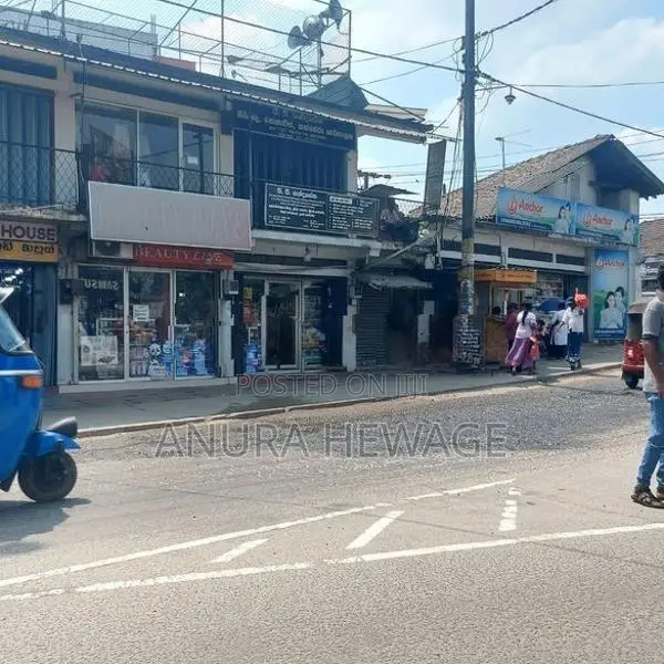 Land for Sale facing Athurugiriya Main Road ( ID : AT175 )