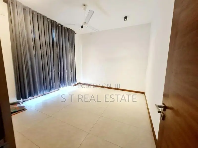 Elegant Designed Luxury Three Story House For Sale In Kesbewa