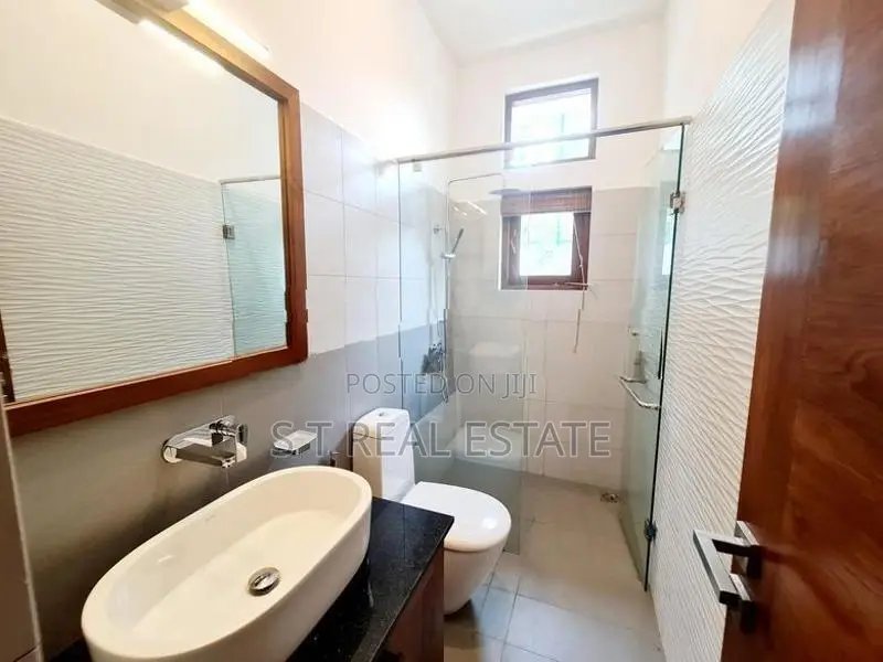 Elegant Designed Luxury Three Story House For Sale In Kesbewa