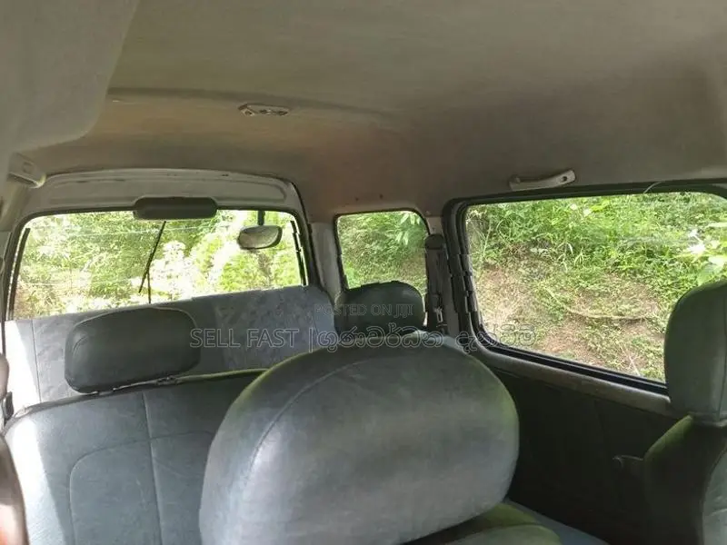 Suzuki Every 2000