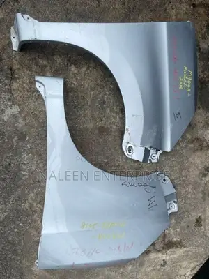Toyota Tank M900 Roomy Fender