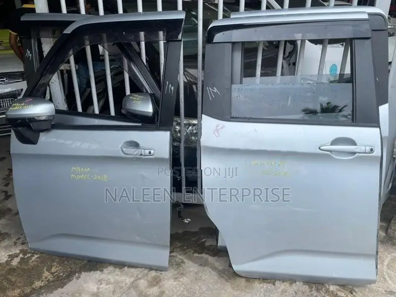 Toyota Tank M900 Roomy Doors with Parts