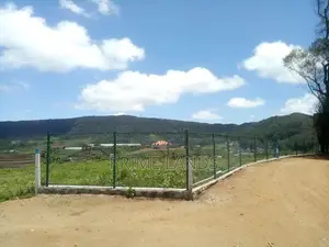Holiday bungalow bear Land for sale Nuwaraeliya