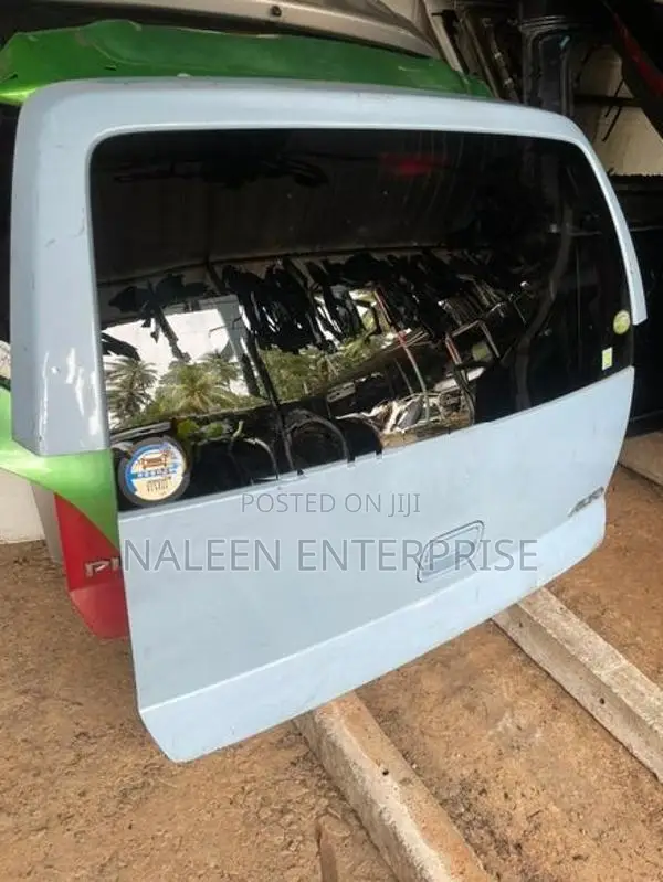 Suzuki Alto HA24 Dicky Door
