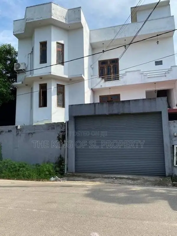 House for sale in Rajagiriya