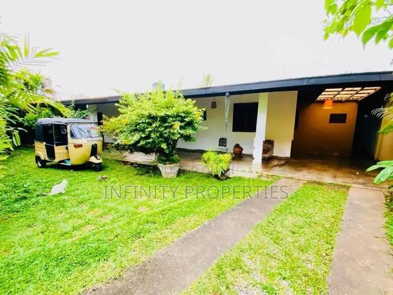 (ARN85) Single Story House & 17 P Sale At Facing Salawa Road, Nugegoda