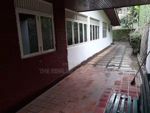 House for sale in Colombo 05