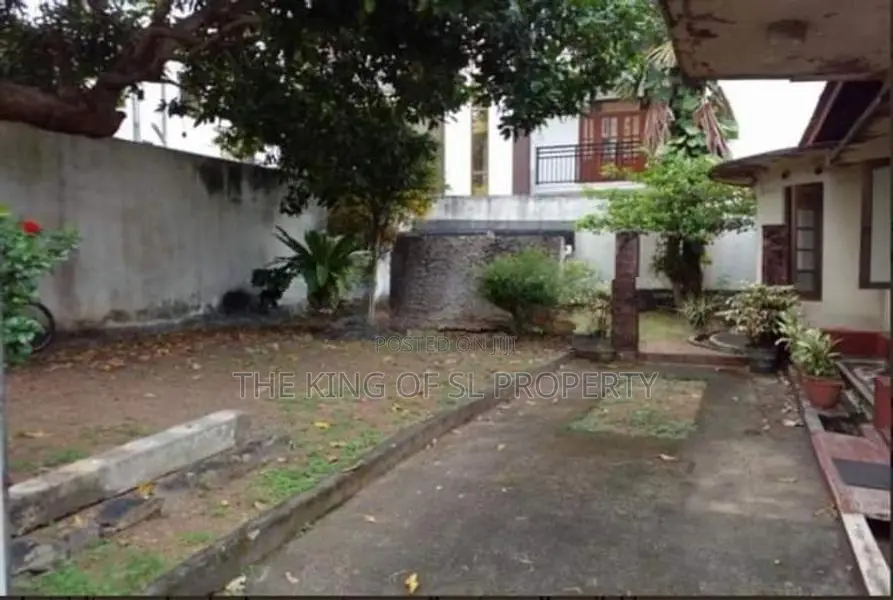 House for sale in Dehiwala