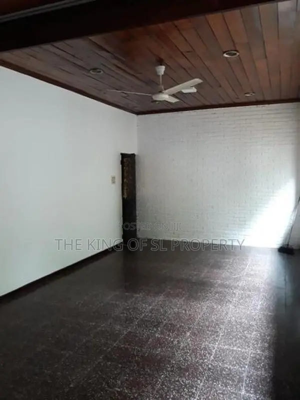 House for sale in Colombo 05