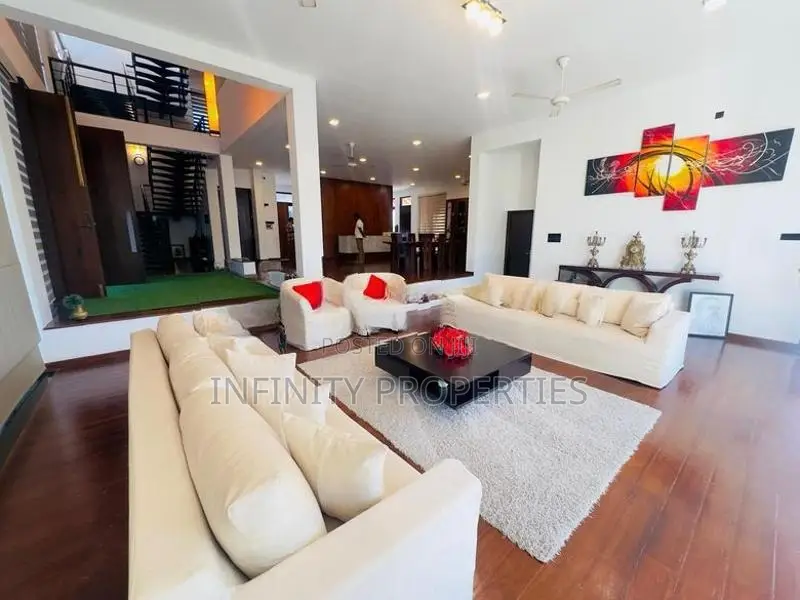 (ARN96) Luxury House Sale in Nugegoda