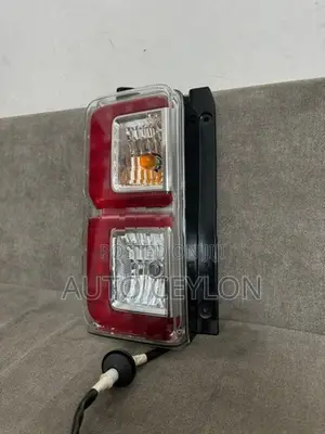 Daihatsu Wake Taillight Tail Light Taillamp Lamp