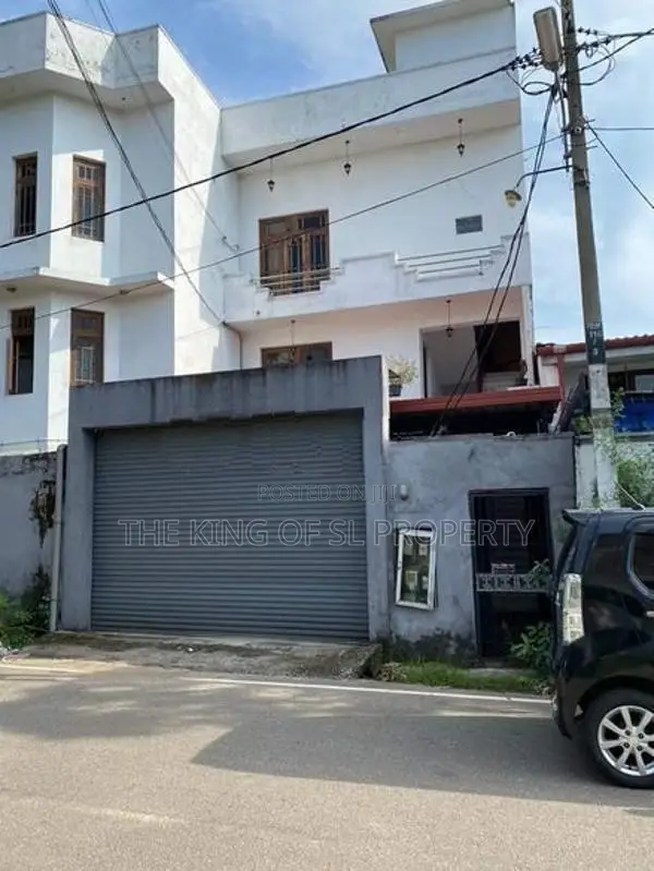 House for sale in Rajagiriya
